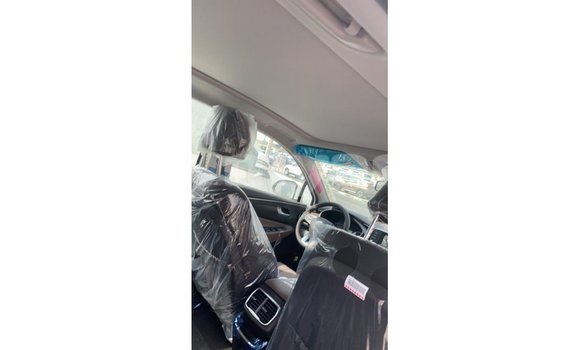 Buy Import Hyundai Santa Fe White Car in Import - Dubai in Ayeyarwady Buy Import Hyundai Santa Fe White Car in Import - Dubai in Ayeyarwady