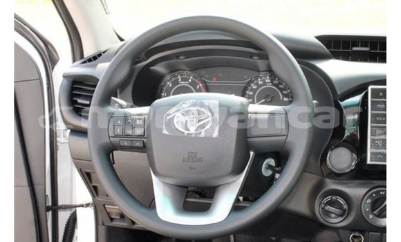 Buy Import Toyota Hilux White Car in Import - Dubai in Ayeyarwady Buy Import Toyota Hilux White Car in Import - Dubai in Ayeyarwady