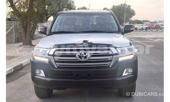 Buy Import Toyota Land Cruiser Black Car in Import - Dubai in Ayeyarwady Buy Import Toyota Land Cruiser Black Car in Import - Dubai in Ayeyarwady