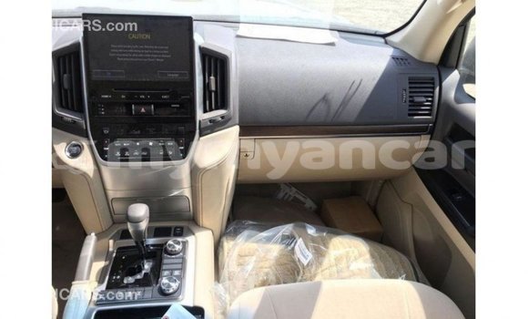 Buy Import Toyota Land Cruiser Black Car in Import - Dubai in Ayeyarwady Buy Import Toyota Land Cruiser Black Car in Import - Dubai in Ayeyarwady