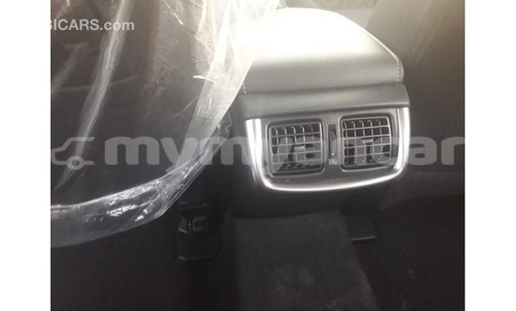 Buy Import Toyota Hilux Other Car in Import - Dubai in Ayeyarwady Buy Import Toyota Hilux Other Car in Import - Dubai in Ayeyarwady