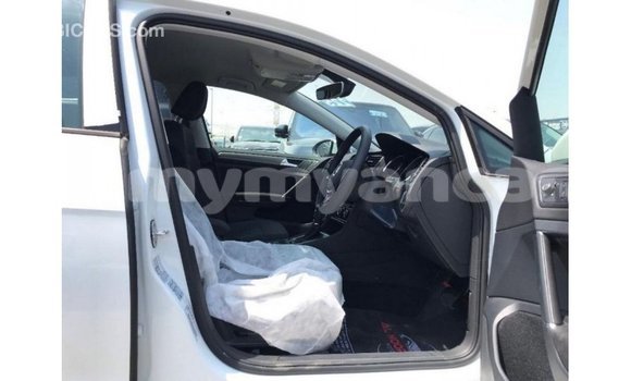 Buy Import Volkswagen Golf White Car in Import - Dubai in Ayeyarwady Buy Import Volkswagen Golf White Car in Import - Dubai in Ayeyarwady