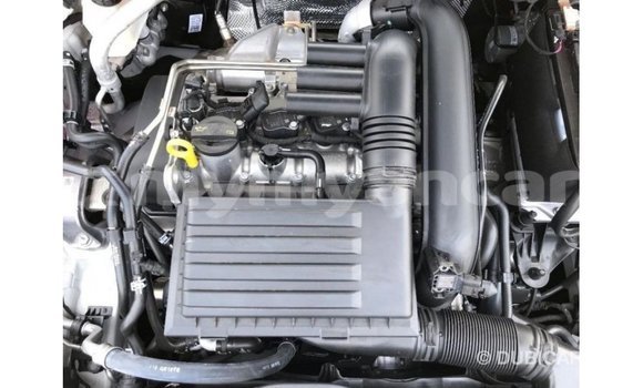 Buy Import Volkswagen Golf White Car in Import - Dubai in Ayeyarwady Buy Import Volkswagen Golf White Car in Import - Dubai in Ayeyarwady