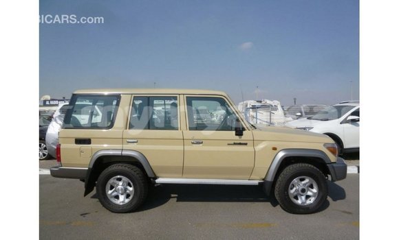 သွင်းကုန် Toyota Land Cruiser Beige ကား Import - Dubai Ayeyarwady သွင်းကုန် Toyota Land Cruiser Beige ကား Import - Dubai Ayeyarwady