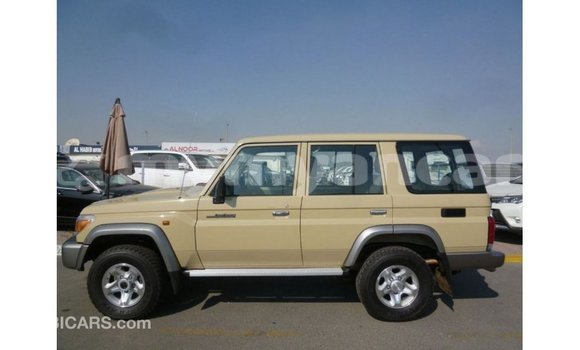 သွင်းကုန် Toyota Land Cruiser Beige ကား Import - Dubai Ayeyarwady သွင်းကုန် Toyota Land Cruiser Beige ကား Import - Dubai Ayeyarwady