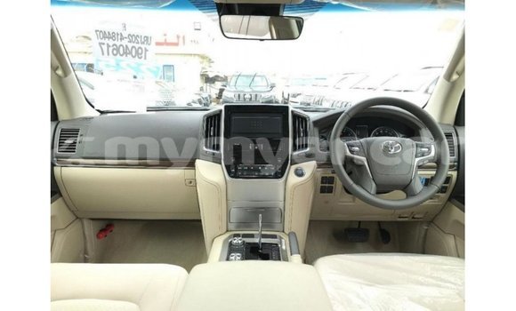 သွင်းကုန် Toyota Land Cruiser Other ကား Import - Dubai Ayeyarwady သွင်းကုန် Toyota Land Cruiser Other ကား Import - Dubai Ayeyarwady
