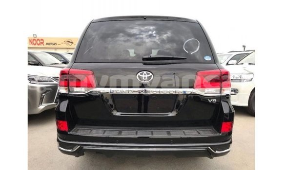 Buy Import Toyota Land Cruiser Black Car in Import - Dubai in Ayeyarwady Buy Import Toyota Land Cruiser Black Car in Import - Dubai in Ayeyarwady