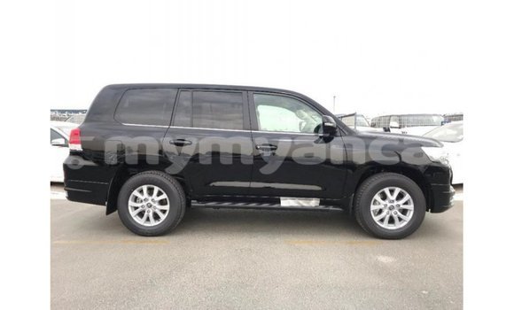 Buy Import Toyota Land Cruiser Black Car in Import - Dubai in Ayeyarwady Buy Import Toyota Land Cruiser Black Car in Import - Dubai in Ayeyarwady