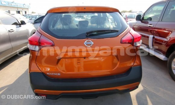 Buy Import Nissan Evalia Other Truck in Import - Dubai in Ayeyarwady Buy Import Nissan Evalia Other Truck in Import - Dubai in Ayeyarwady