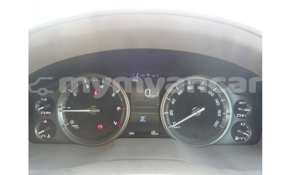 သွင်းကုန် Toyota Land Cruiser Black ကား Import - Dubai Ayeyarwady သွင်းကုန် Toyota Land Cruiser Black ကား Import - Dubai Ayeyarwady