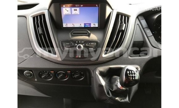 သွင်းကုန် Ford Club Wagon White ကား Import - Dubai Ayeyarwady သွင်းကုန် Ford Club Wagon White ကား Import - Dubai Ayeyarwady