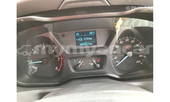 သွင်းကုန် Ford Club Wagon White ကား Import - Dubai Ayeyarwady သွင်းကုန် Ford Club Wagon White ကား Import - Dubai Ayeyarwady