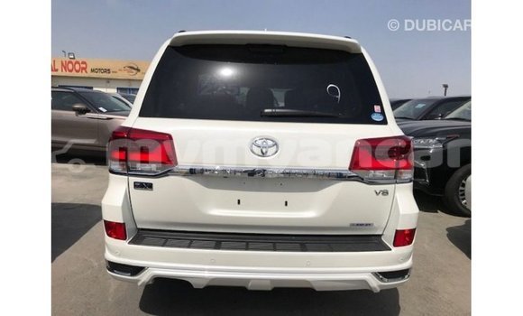 Acheter Import Voiture Toyota Land Cruiser Blanc à Import - Dubai, #<Region:0x000000000c5121b8> Acheter Import Voiture Toyota Land Cruiser Blanc à Import - Dubai, #<Region:0x000000000c5121b8>