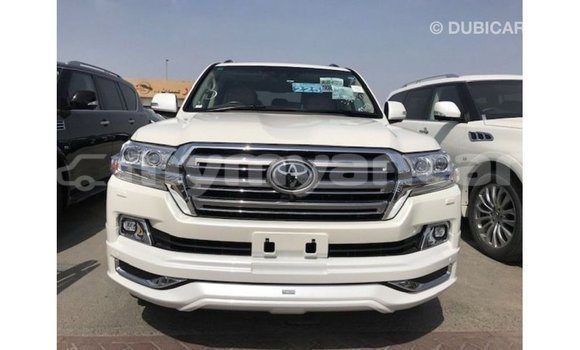 Acheter Import Voiture Toyota Land Cruiser Blanc à Import - Dubai, #<Region:0x000000000c5121b8> Acheter Import Voiture Toyota Land Cruiser Blanc à Import - Dubai, #<Region:0x000000000c5121b8>