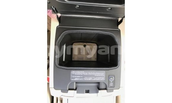 Acheter Import Voiture Toyota Land Cruiser Blanc à Import - Dubai, #<Region:0x000000000c5121b8> Acheter Import Voiture Toyota Land Cruiser Blanc à Import - Dubai, #<Region:0x000000000c5121b8>