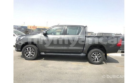 သွင်းကုန် Toyota Hilux Black ကား Import - Dubai Ayeyarwady သွင်းကုန် Toyota Hilux Black ကား Import - Dubai Ayeyarwady