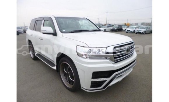 Acheter Import Voiture Toyota Land Cruiser Blanc à Import - Dubai, #<Region:0x000000000c5121b8> Acheter Import Voiture Toyota Land Cruiser Blanc à Import - Dubai, #<Region:0x000000000c5121b8>