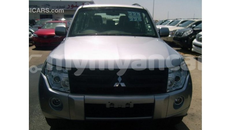 Big with watermark mitsubishi pajero ayeyarwady import dubai 2507