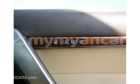 Buy Import Toyota Land Cruiser Black Car in Import - Dubai in Ayeyarwady Buy Import Toyota Land Cruiser Black Car in Import - Dubai in Ayeyarwady