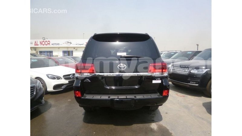 Big with watermark toyota land cruiser ayeyarwady import dubai 2517