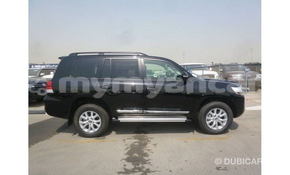 သွင်းကုန် Toyota Land Cruiser Black ကား Import - Dubai Ayeyarwady သွင်းကုန် Toyota Land Cruiser Black ကား Import - Dubai Ayeyarwady