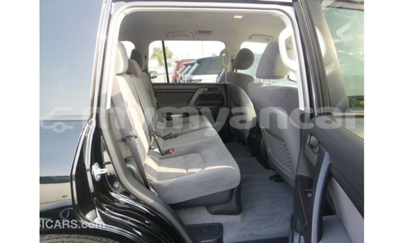 သွင်းကုန် Toyota Land Cruiser Black ကား Import - Dubai Ayeyarwady သွင်းကုန် Toyota Land Cruiser Black ကား Import - Dubai Ayeyarwady