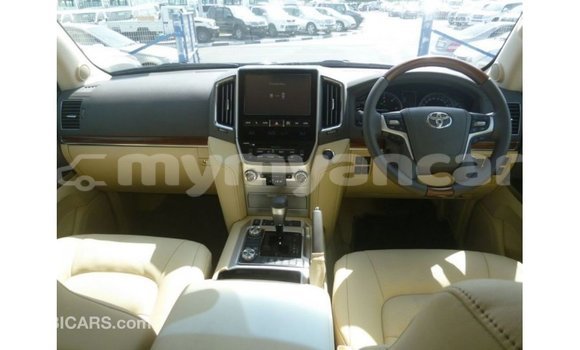 သွင်းကုန် Toyota Land Cruiser Brown ကား Import - Dubai Ayeyarwady သွင်းကုန် Toyota Land Cruiser Brown ကား Import - Dubai Ayeyarwady