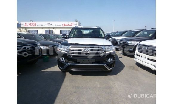 သွင်းကုန် Toyota Land Cruiser Black ကား Import - Dubai Ayeyarwady သွင်းကုန် Toyota Land Cruiser Black ကား Import - Dubai Ayeyarwady