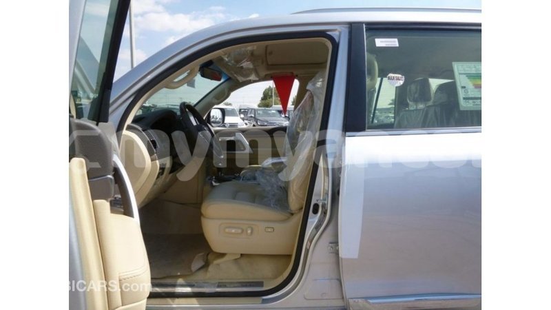Big with watermark toyota land cruiser ayeyarwady import dubai 2528