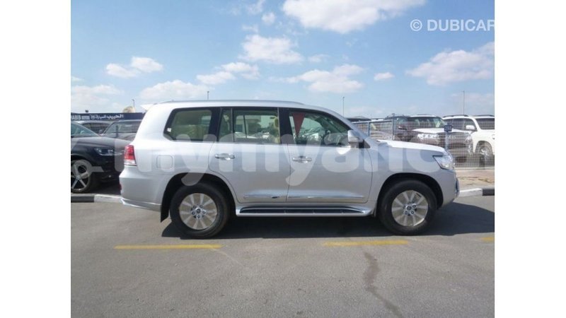 Big with watermark toyota land cruiser ayeyarwady import dubai 2528