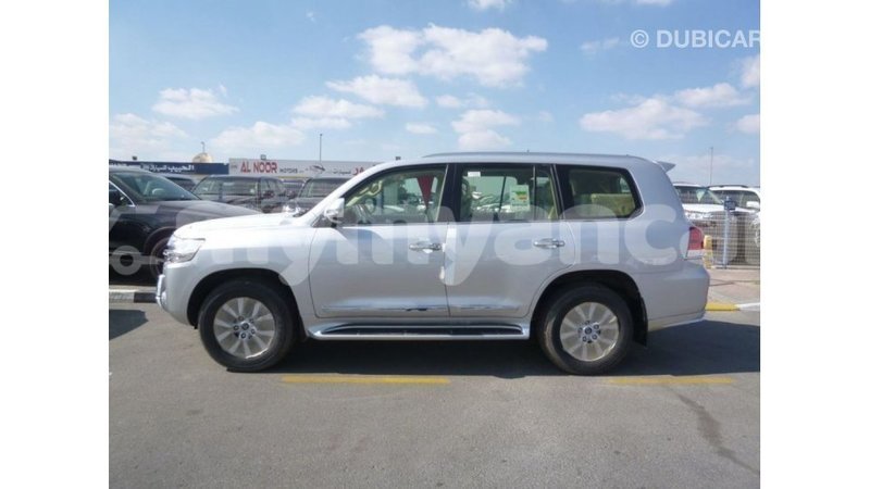 Big with watermark toyota land cruiser ayeyarwady import dubai 2528