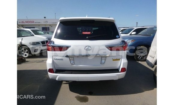 သွင်းကုန် Lexus LX White ကား Import - Dubai Ayeyarwady သွင်းကုန် Lexus LX White ကား Import - Dubai Ayeyarwady