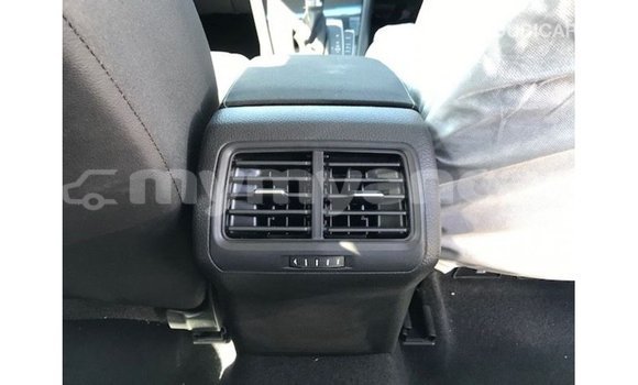 သွင်းကုန် Volkswagen Golf Other ကား Import - Dubai Ayeyarwady သွင်းကုန် Volkswagen Golf Other ကား Import - Dubai Ayeyarwady
