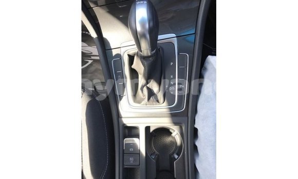 သွင်းကုန် Volkswagen Golf Other ကား Import - Dubai Ayeyarwady သွင်းကုန် Volkswagen Golf Other ကား Import - Dubai Ayeyarwady