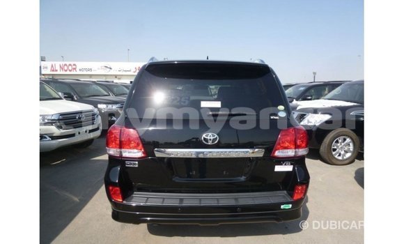 သွင်းကုန် Toyota Land Cruiser Black ကား Import - Dubai Ayeyarwady သွင်းကုန် Toyota Land Cruiser Black ကား Import - Dubai Ayeyarwady