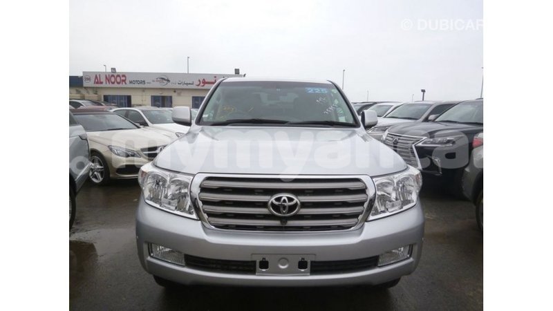 Big with watermark toyota land cruiser ayeyarwady import dubai 2535