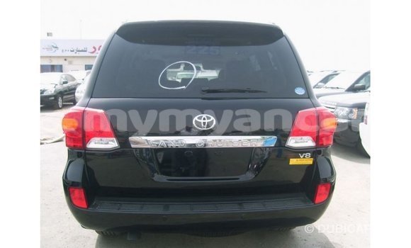 Buy Import Toyota Land Cruiser Black Car in Import - Dubai in Ayeyarwady Buy Import Toyota Land Cruiser Black Car in Import - Dubai in Ayeyarwady