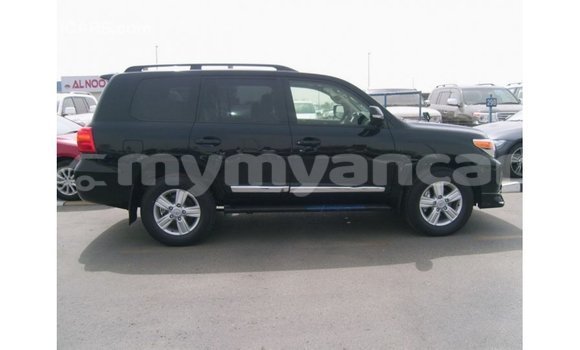 Buy Import Toyota Land Cruiser Black Car in Import - Dubai in Ayeyarwady Buy Import Toyota Land Cruiser Black Car in Import - Dubai in Ayeyarwady