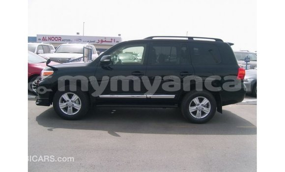 Buy Import Toyota Land Cruiser Black Car in Import - Dubai in Ayeyarwady Buy Import Toyota Land Cruiser Black Car in Import - Dubai in Ayeyarwady