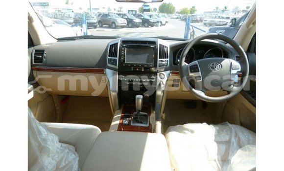 Acheter Import Voiture Toyota Land Cruiser Blanc à Import - Dubai, #<Region:0x000000000c5121b8> Acheter Import Voiture Toyota Land Cruiser Blanc à Import - Dubai, #<Region:0x000000000c5121b8>
