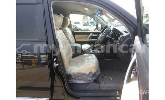 သွင်းကုန် Toyota Land Cruiser Black ကား Import - Dubai Ayeyarwady သွင်းကုန် Toyota Land Cruiser Black ကား Import - Dubai Ayeyarwady