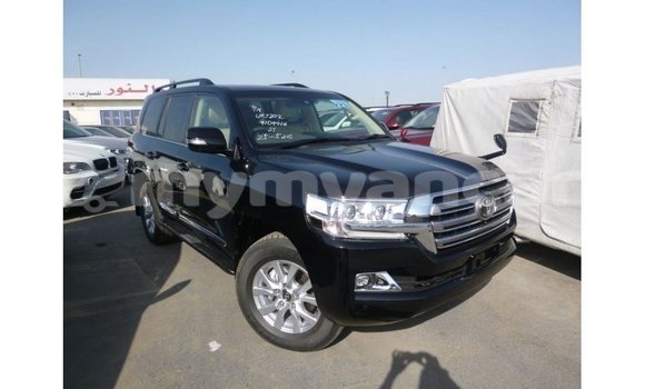 Buy Import Toyota Land Cruiser Black Car in Import - Dubai in Ayeyarwady Buy Import Toyota Land Cruiser Black Car in Import - Dubai in Ayeyarwady