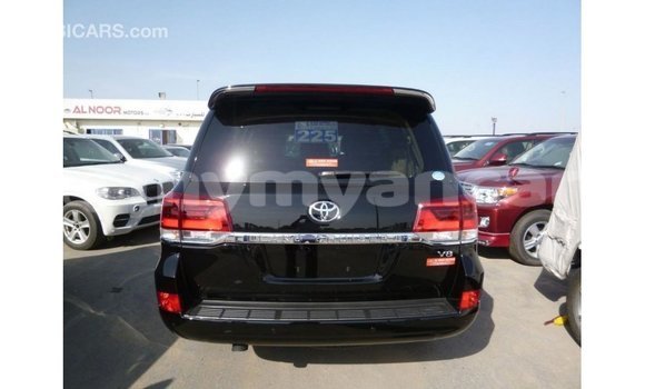 Buy Import Toyota Land Cruiser Black Car in Import - Dubai in Ayeyarwady Buy Import Toyota Land Cruiser Black Car in Import - Dubai in Ayeyarwady