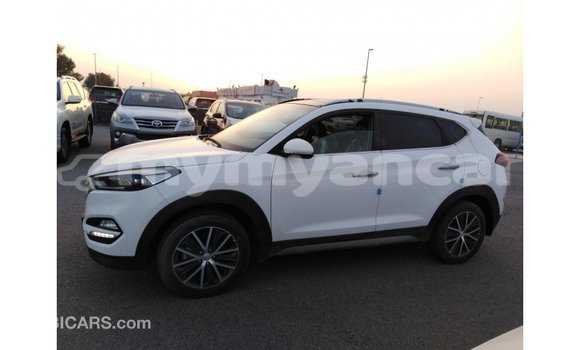 Buy Import Hyundai Tucson White Car in Import - Dubai in Ayeyarwady Buy Import Hyundai Tucson White Car in Import - Dubai in Ayeyarwady