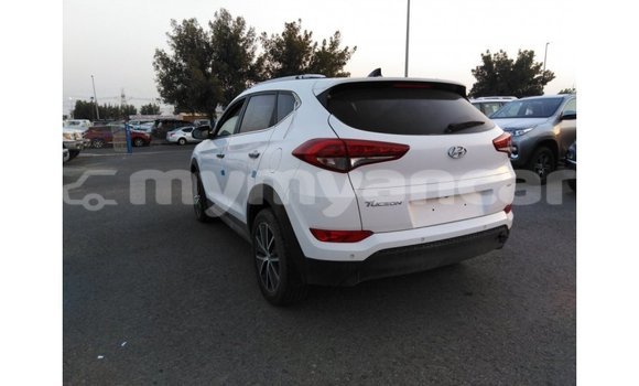Buy Import Hyundai Tucson White Car in Import - Dubai in Ayeyarwady Buy Import Hyundai Tucson White Car in Import - Dubai in Ayeyarwady
