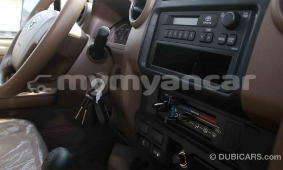 Acheter Import Voiture Toyota Land Cruiser Beige à Import - Dubai, #<Region:0x000000000c5121b8> Acheter Import Voiture Toyota Land Cruiser Beige à Import - Dubai, #<Region:0x000000000c5121b8>