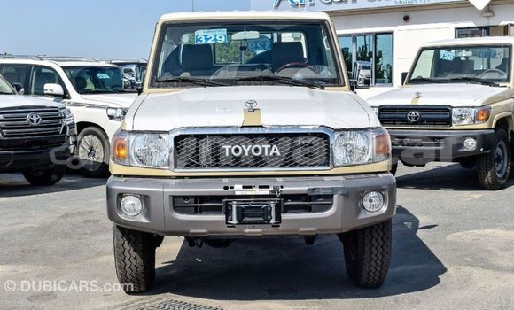 Buy Import Toyota Land Cruiser Beige Car in Import - Dubai in Ayeyarwady Buy Import Toyota Land Cruiser Beige Car in Import - Dubai in Ayeyarwady