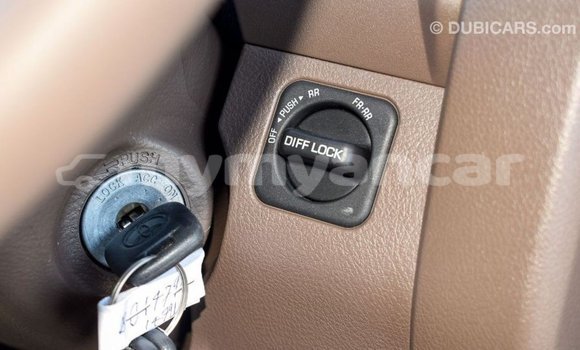 Buy Import Toyota Land Cruiser Beige Car in Import - Dubai in Ayeyarwady Buy Import Toyota Land Cruiser Beige Car in Import - Dubai in Ayeyarwady