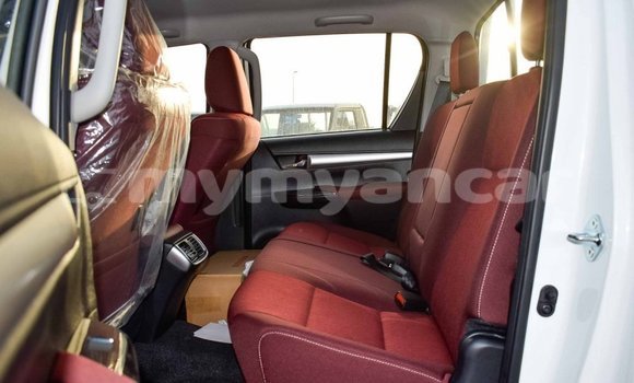 Buy Import Toyota Hilux White Car in Import - Dubai in Ayeyarwady Buy Import Toyota Hilux White Car in Import - Dubai in Ayeyarwady