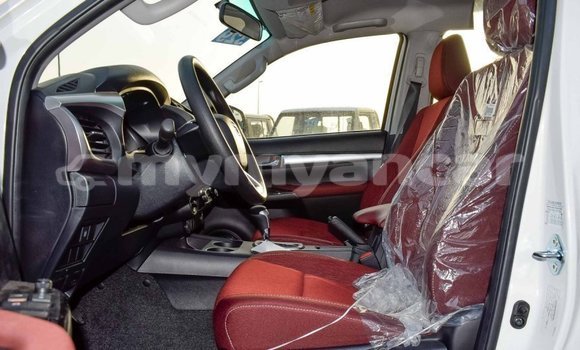 Buy Import Toyota Hilux White Car in Import - Dubai in Ayeyarwady Buy Import Toyota Hilux White Car in Import - Dubai in Ayeyarwady